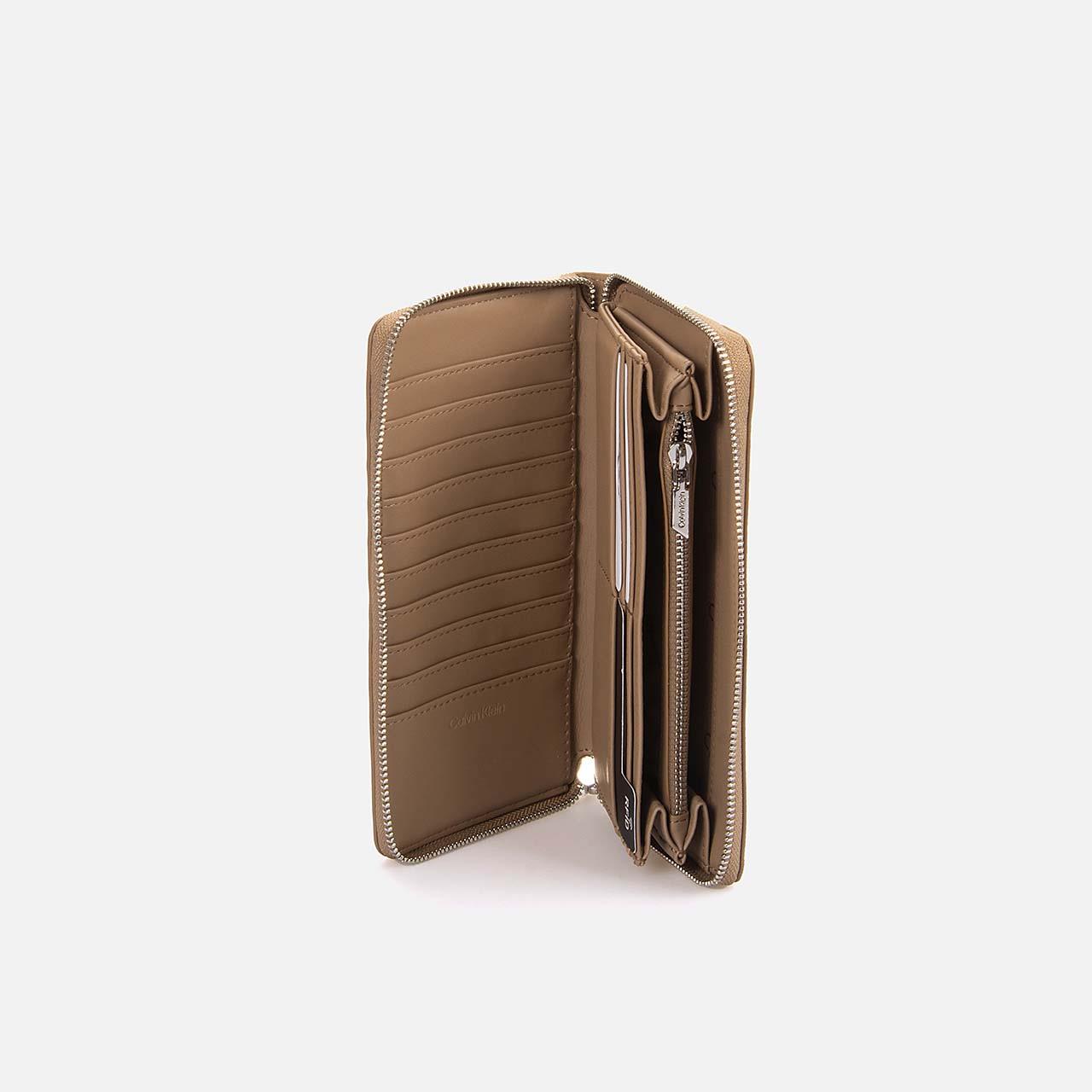 Calvin Klein   Kadın Cüzdan K60K613072