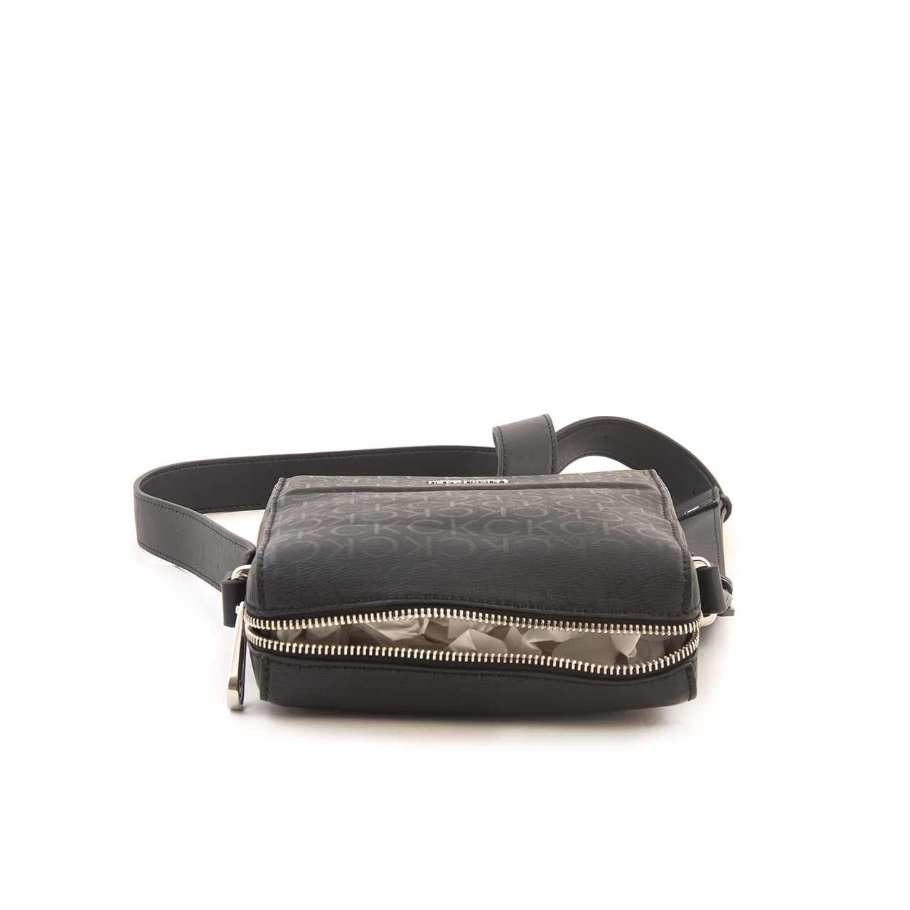 Calvin Klein   Kadın Omuz Çantası K50K509276
