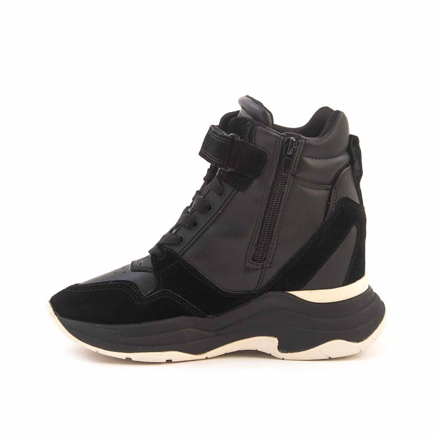 Guess Kadın Vegan Kauçuk Taban Siyah Spor & Sneaker Bot Ayakkabı