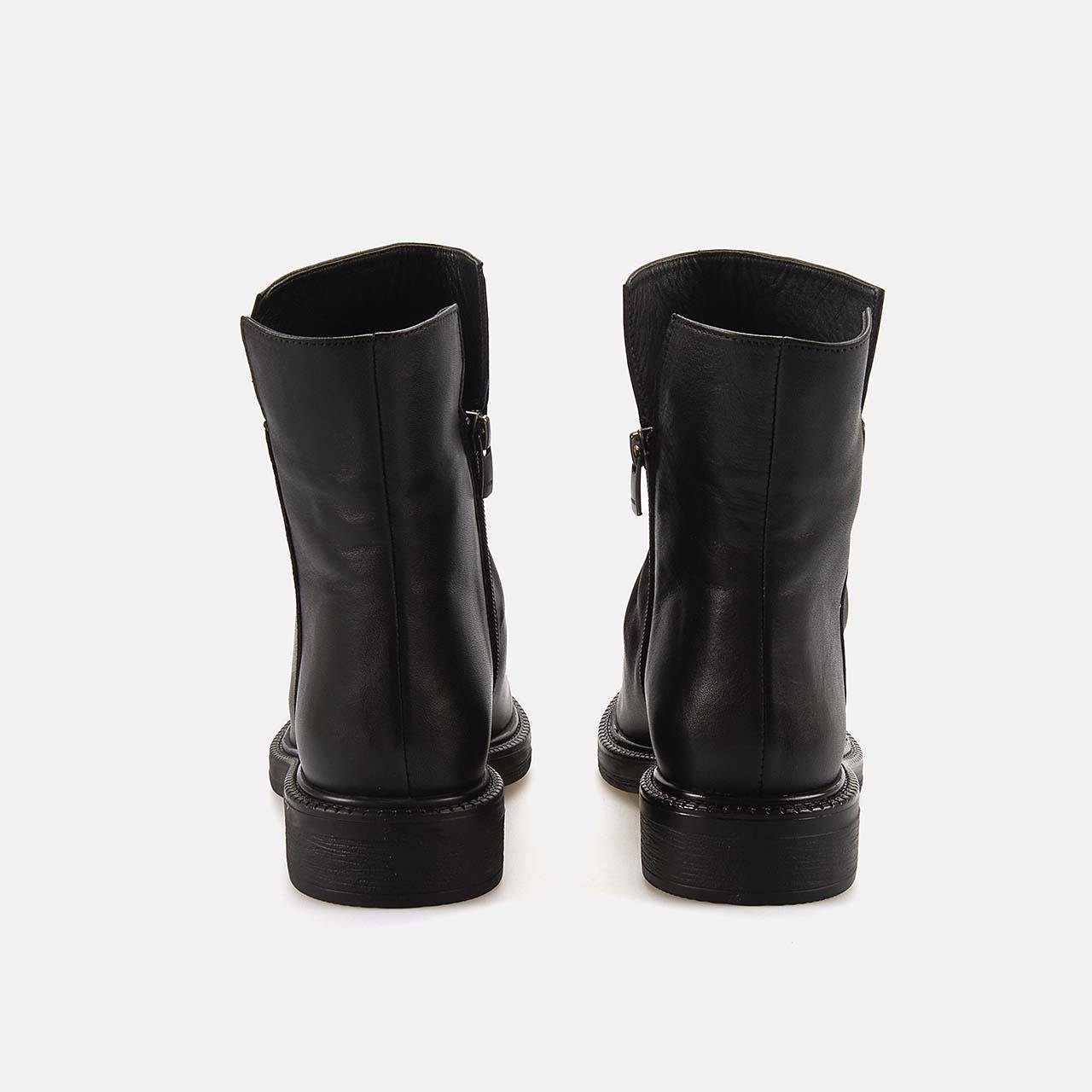 Kemal Tanca Kadın Hakiki Deri Kauçuk Taban Siyah Topuklu Bot 