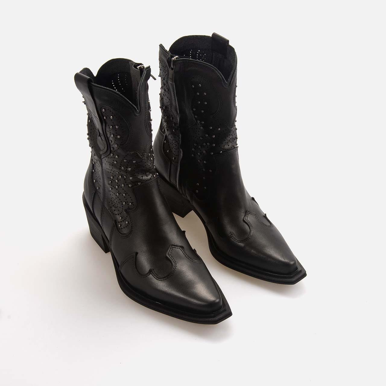 Kemal Tanca   Kadın Bot 1588