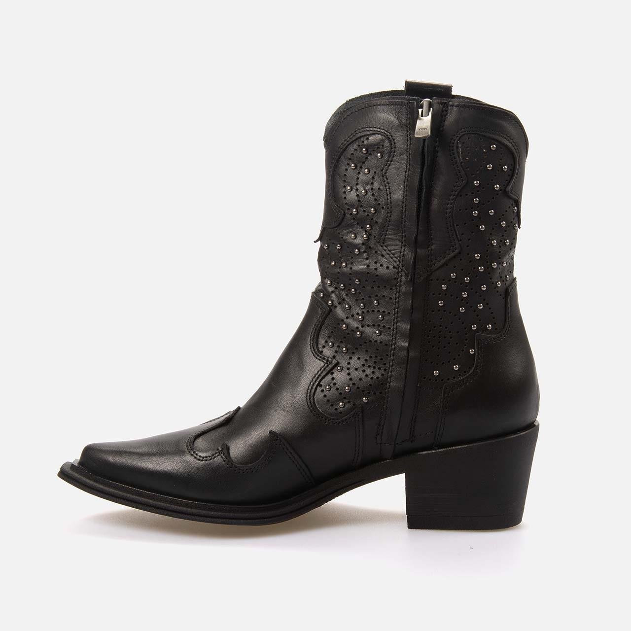 Kemal Tanca   Kadın Bot 1588