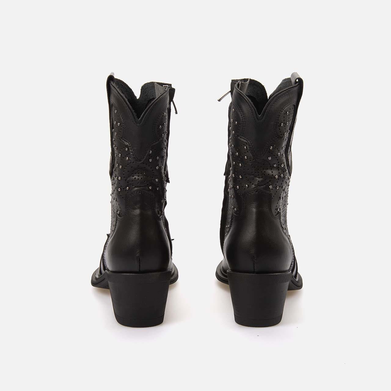 Kemal Tanca   Kadın Bot 1588