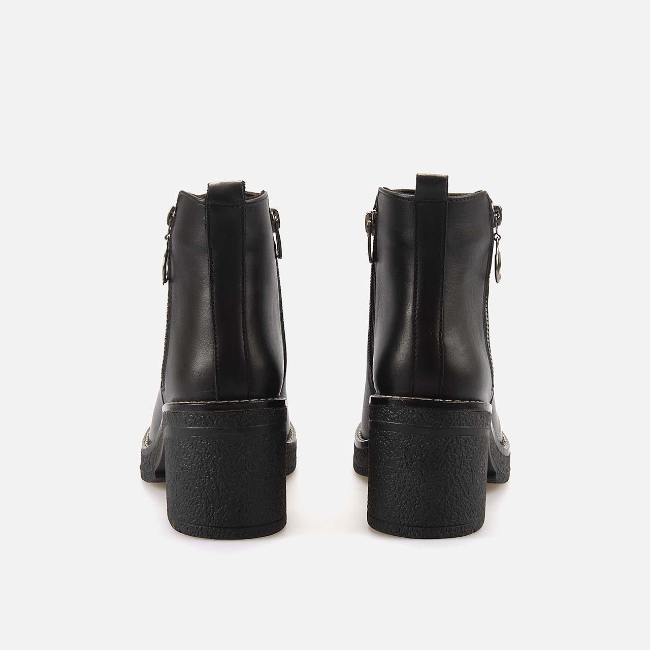 Kemal Tanca Kadın Hakiki Deri Kauçuk Taban Siyah Topuklu Bot 