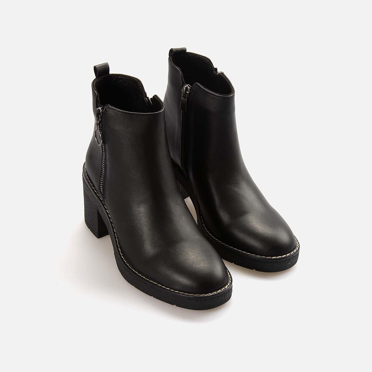 Kemal Tanca Kadın Hakiki Deri Kauçuk Taban Siyah Topuklu Bot 