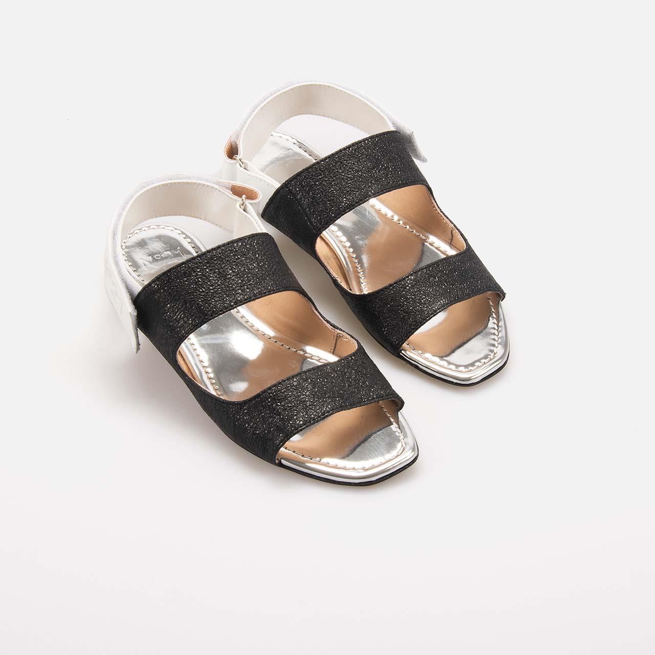 No21 Kadın Hakiki Deri Siyah Sandalet Ayakkabı