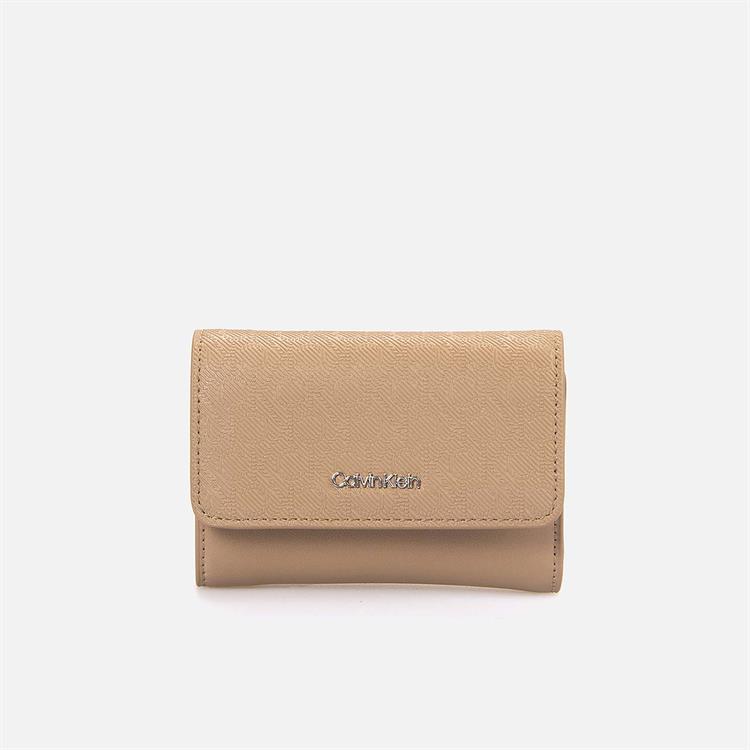 Calvin Klein Kadın CK Monogram Logolu Nakit Para Koyma Bölmeli Cüzdan K60K612829