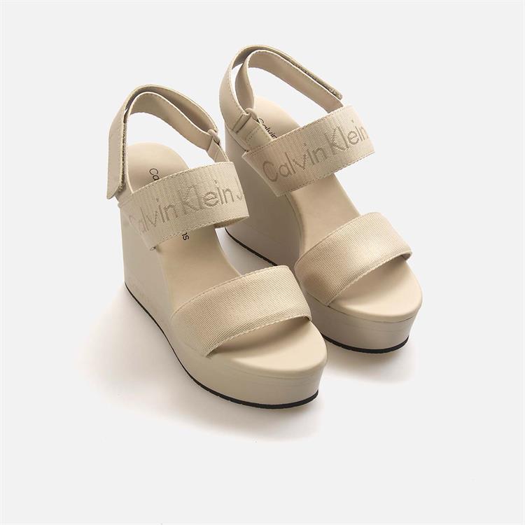 Calvin Klein Kadın Bej Sandalet 