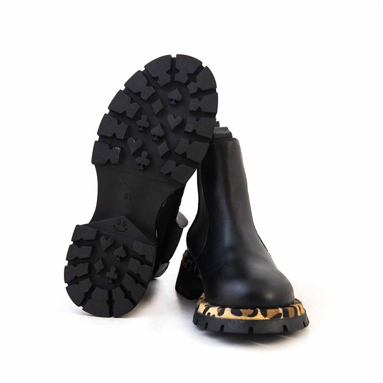 Kemal Tanca Kadın Hakiki Deri Kauçuk Taban Siyah Günlük Bot