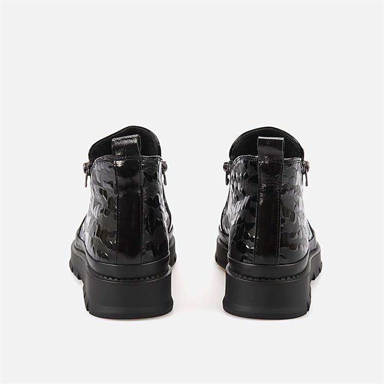 Kemal Tanca Kadın Rugan Kauçuk Taban Siyah-Kroko Günlük Bot