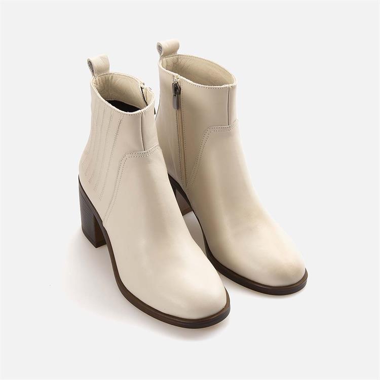 Kemal Tanca Kadın Hakiki Deri Kauçuk Taban Beyaz Günlük Bot