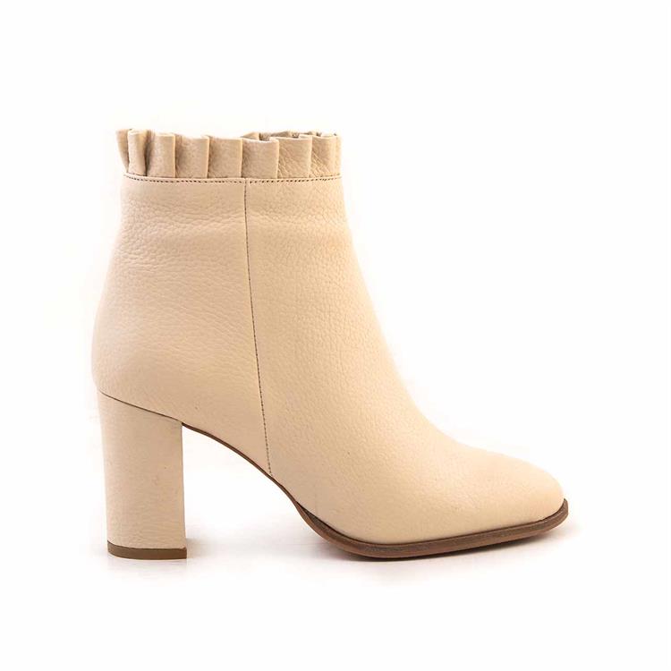 Kemal Tanca   Kadın Bot 760309