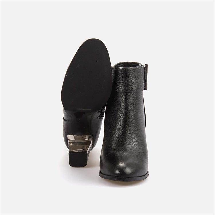 Kemal Tanca Kadın Hakiki Deri Kauçuk Taban Siyah Günlük Bot