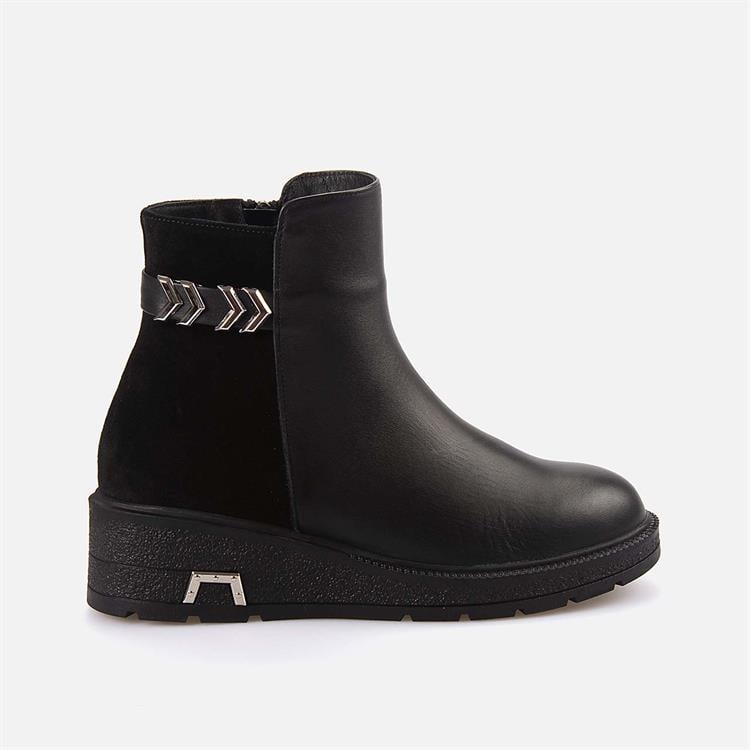 Kemal Tanca Kadın Hakiki Deri Kauçuk Taban Siyah Günlük Bot