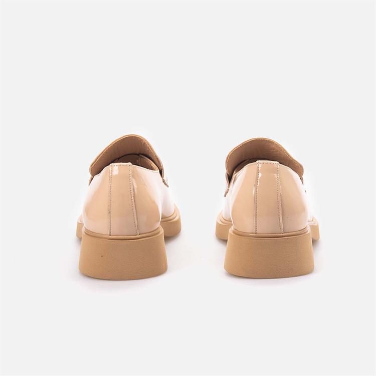 Kemal Tanca Kadın Rugan Deri Poli Taban Bej Parlak Klasik Sandalet