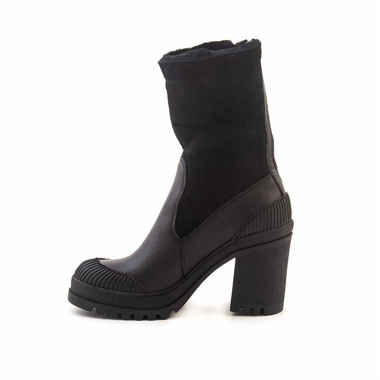 Mocassini Kadın Hakiki Deri Kauçuk Taban Siyah Günlük Bot