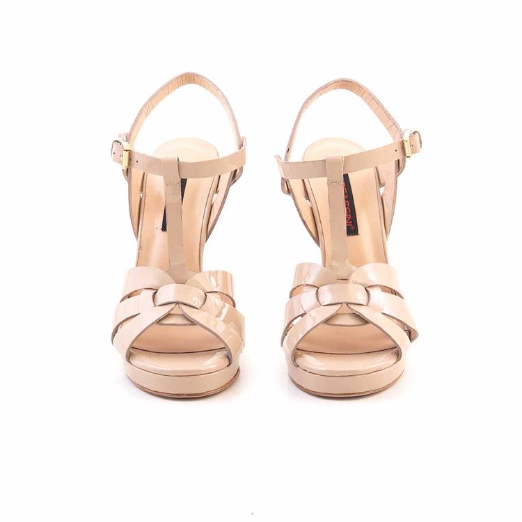 Mocassini Kadın Rugan Deri Kösele Taban Bej Parlak Gece & Abiye Sandalet