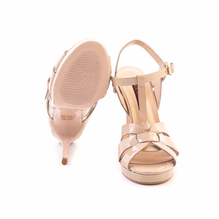 Mocassini Kadın Rugan Deri Kösele Taban Bej Parlak Gece & Abiye Sandalet