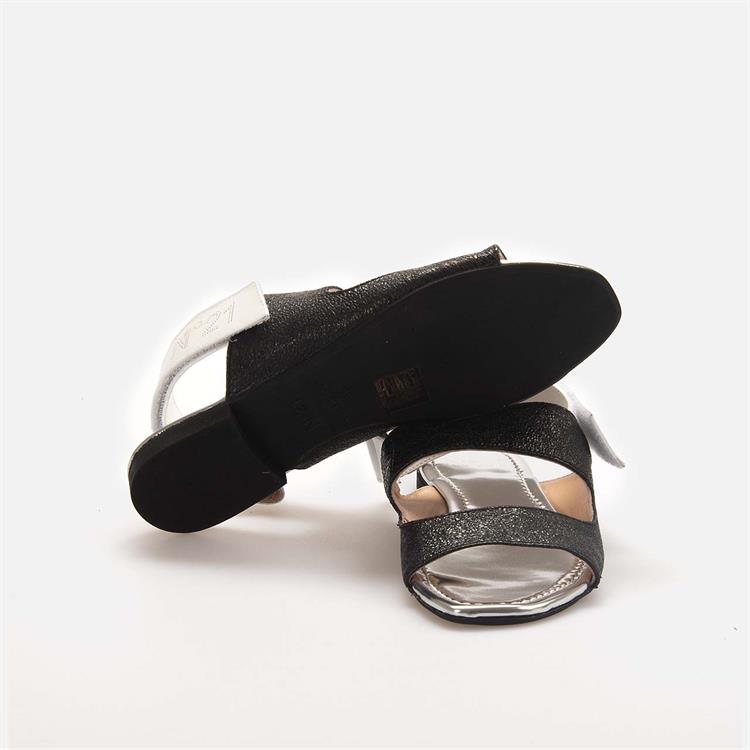 No21 Kadın Hakiki Deri Siyah Sandalet Ayakkabı