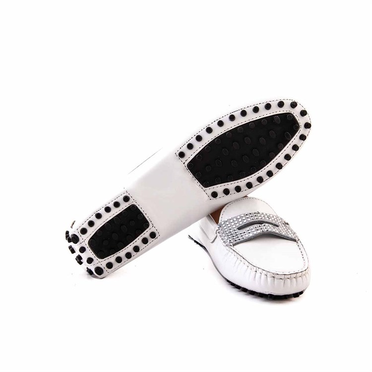 Rouge Kadın Rugan Deri Kauçuk Taban Beyaz Parlak Babet Ayakkabı