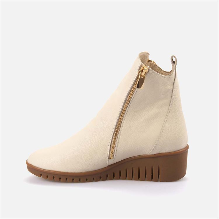 Rouge   Kadın Bot 1968