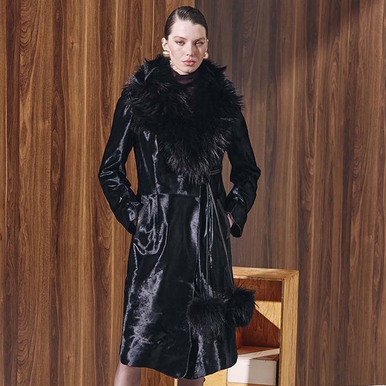 Rouge Kadın Kürklü Dolgu Taban Siyah Kürk Mont