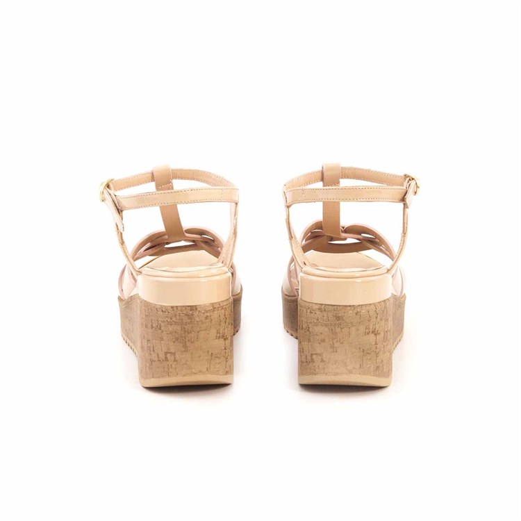 Rouge Kadın Rugan Deri Kauçuk Taban Bej Parlak Sandalet Terlik