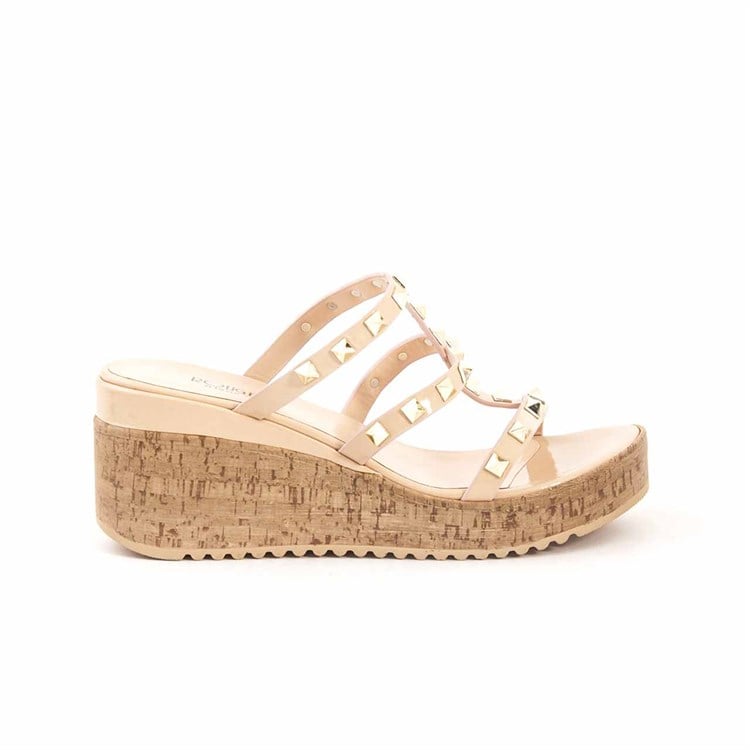 Rouge Kadın Rugan Deri Kauçuk Taban Bej Parlak Terlik Terlik