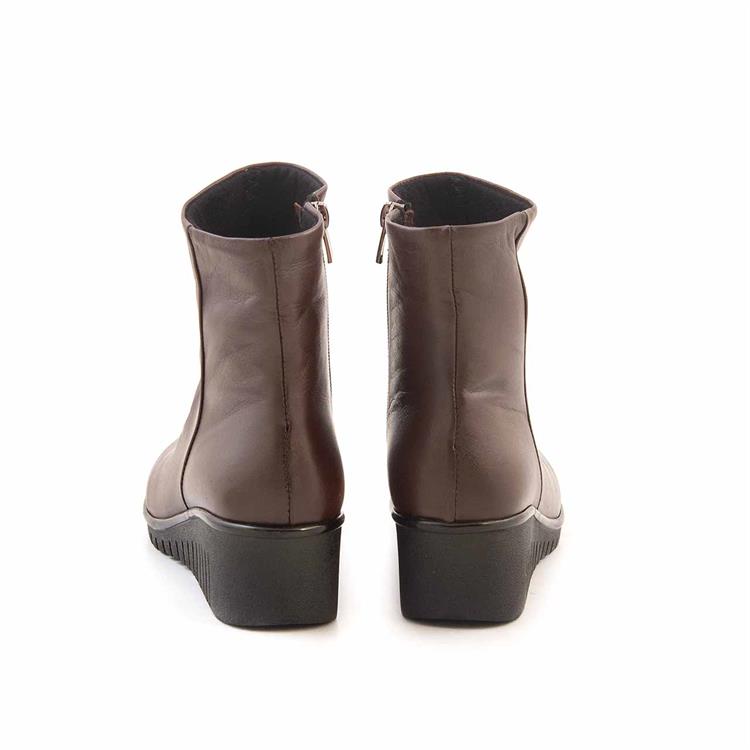 Tanca   Kadın Bot 2001