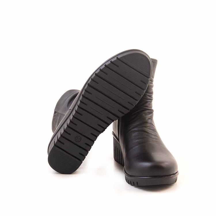Tanca Kadın Hakiki Deri Kauçuk Taban Siyah Günlük Bot