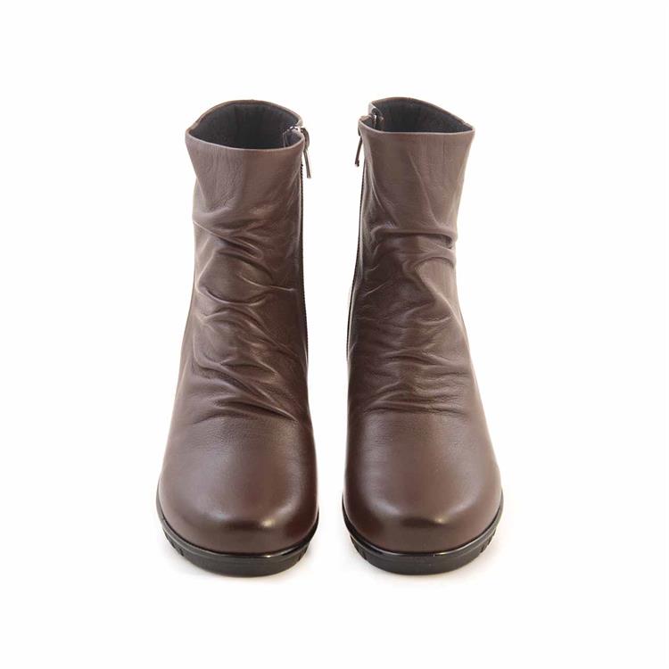 Tanca   Kadın Bot 2001