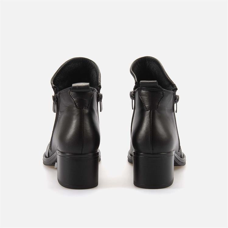 Tanca Kadın Hakiki Deri Kauçuk Taban Siyah Günlük Bot