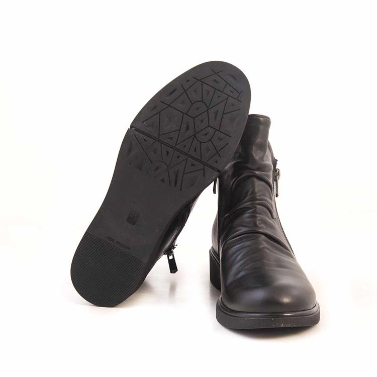 Tanca Kadın Hakiki Deri Kauçuk Taban Siyah Günlük Bot