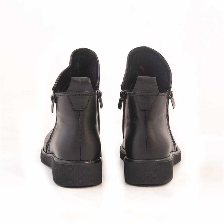 Tanca Kadın Hakiki Deri Kauçuk Taban Siyah Günlük Bot