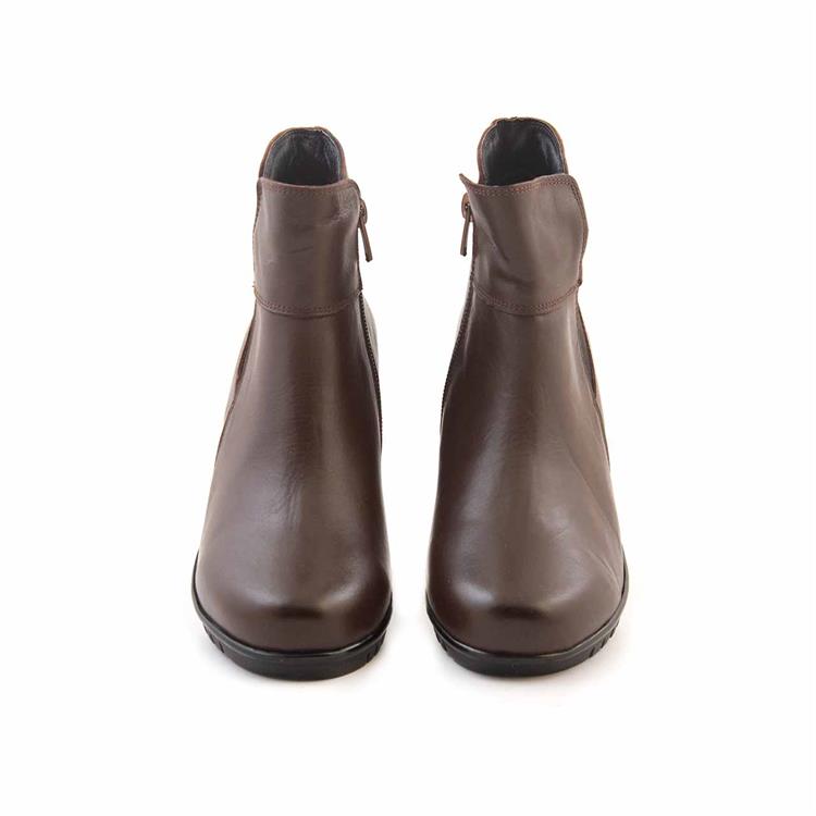 Tanca   Kadın Bot 2011