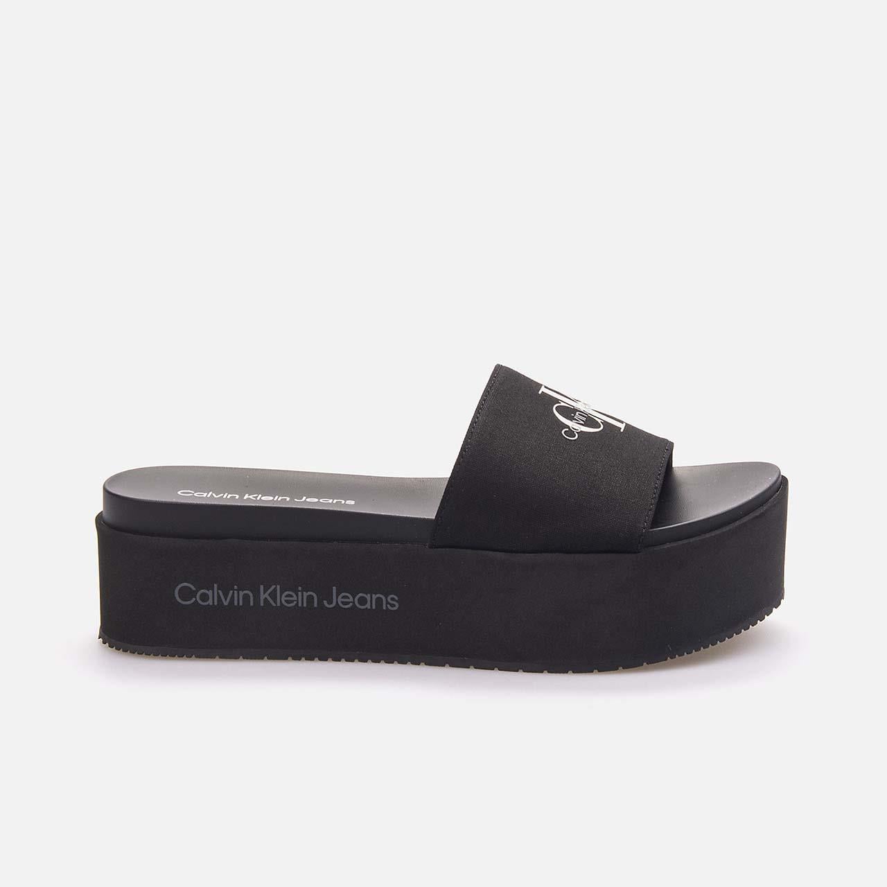 TerlikCalvin KleinCalvin Klein  Dolgu Topuklu Kadın Terlik YW0YW01036