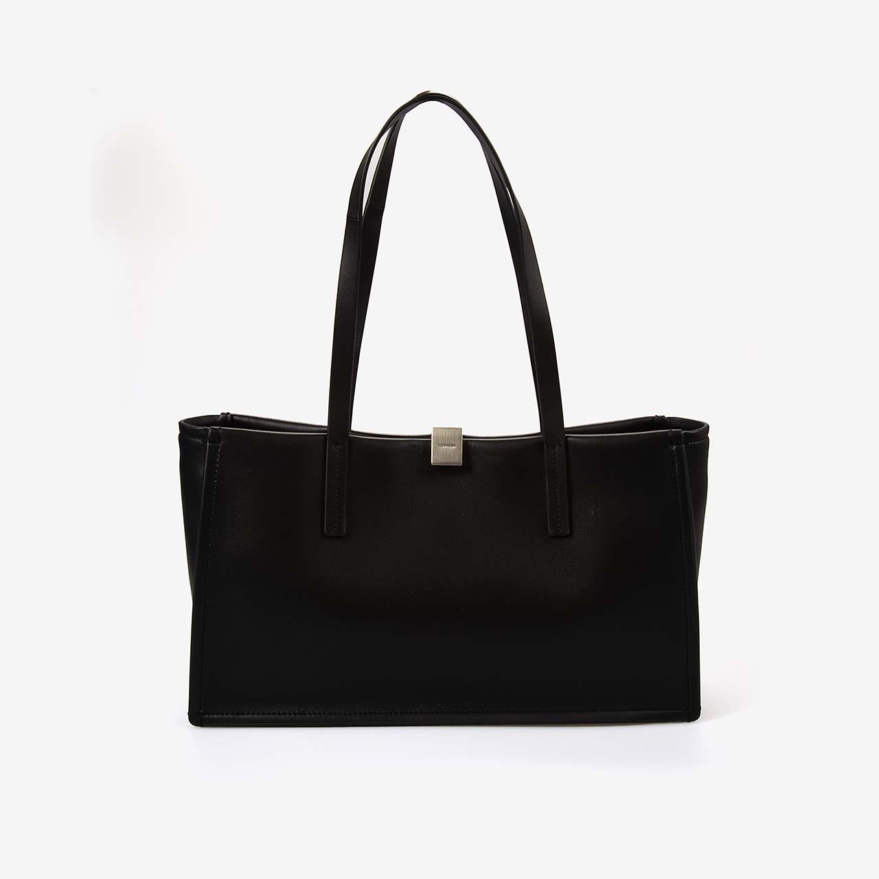 Omuz ÇantasıCalvin KleinCalvin Klein Kadın Omuz Çantası K60K612987