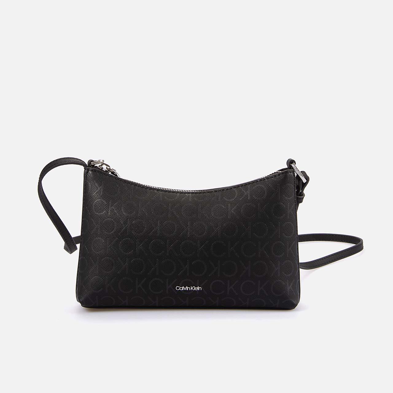 Omuz ÇantasıCalvin KleinCalvin Klein   Kadın Omuz Çantası K60K612537