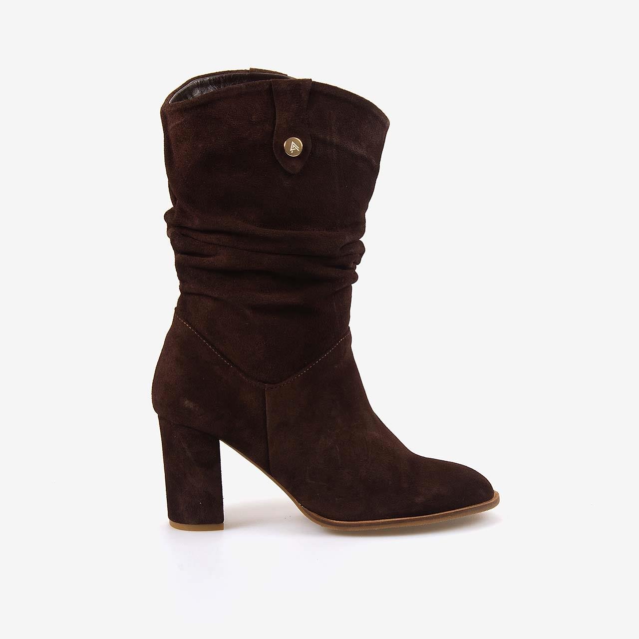 Günlük ÇizmeKemal TancaKemal Tanca  Hakiki Deri Süet Kadın Çizme 25-100670K