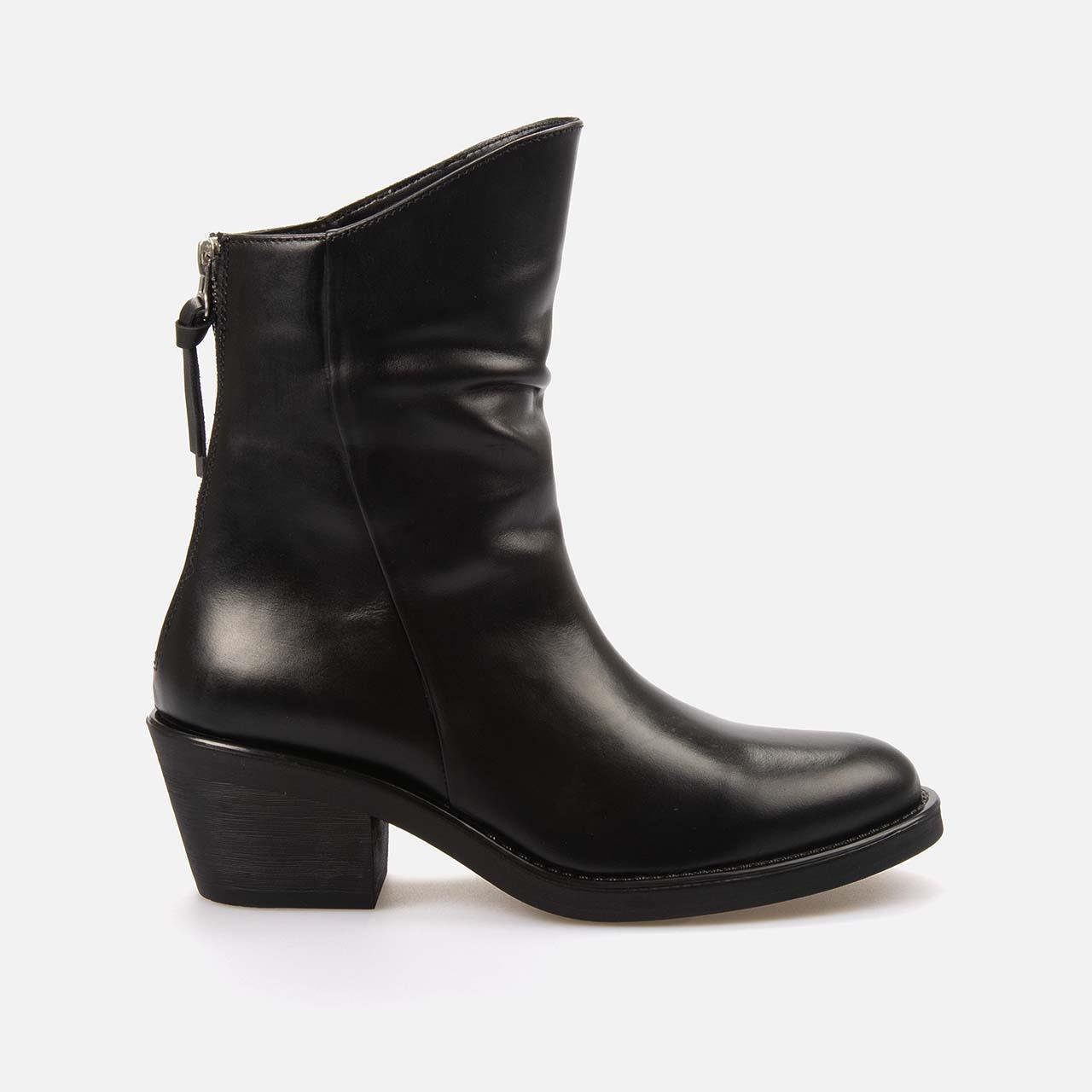 Western BotKemal TancaKemal Tanca   Kadın Bot 1068