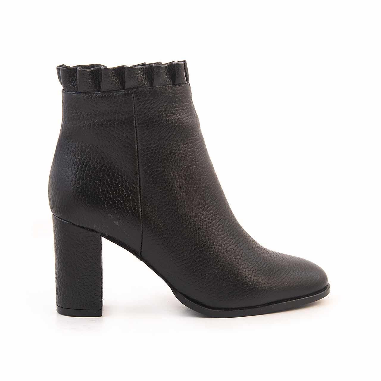 Günlük BotKemal TancaKemal Tanca   Kadın Bot 760309