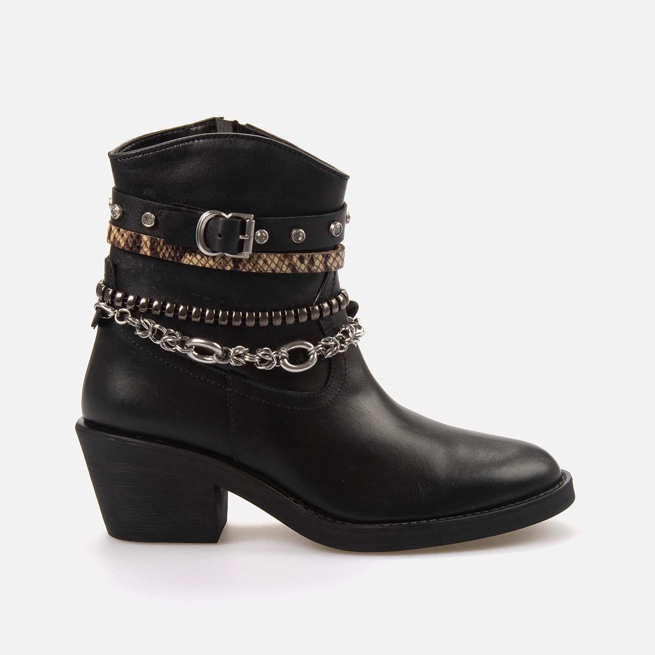 Günlük BotKemal TancaKemal Tanca  Kürklü Kadın Bot 1057B