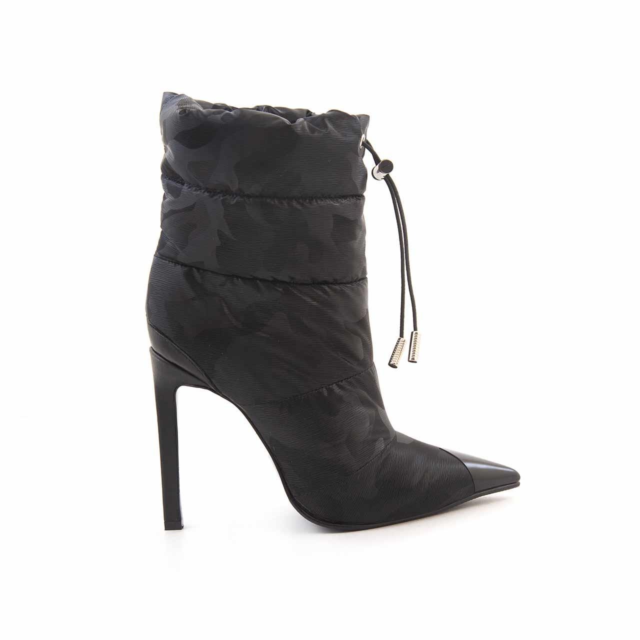 MocassiniMocassini Deri İnce Topuklu Kadın Bot 470