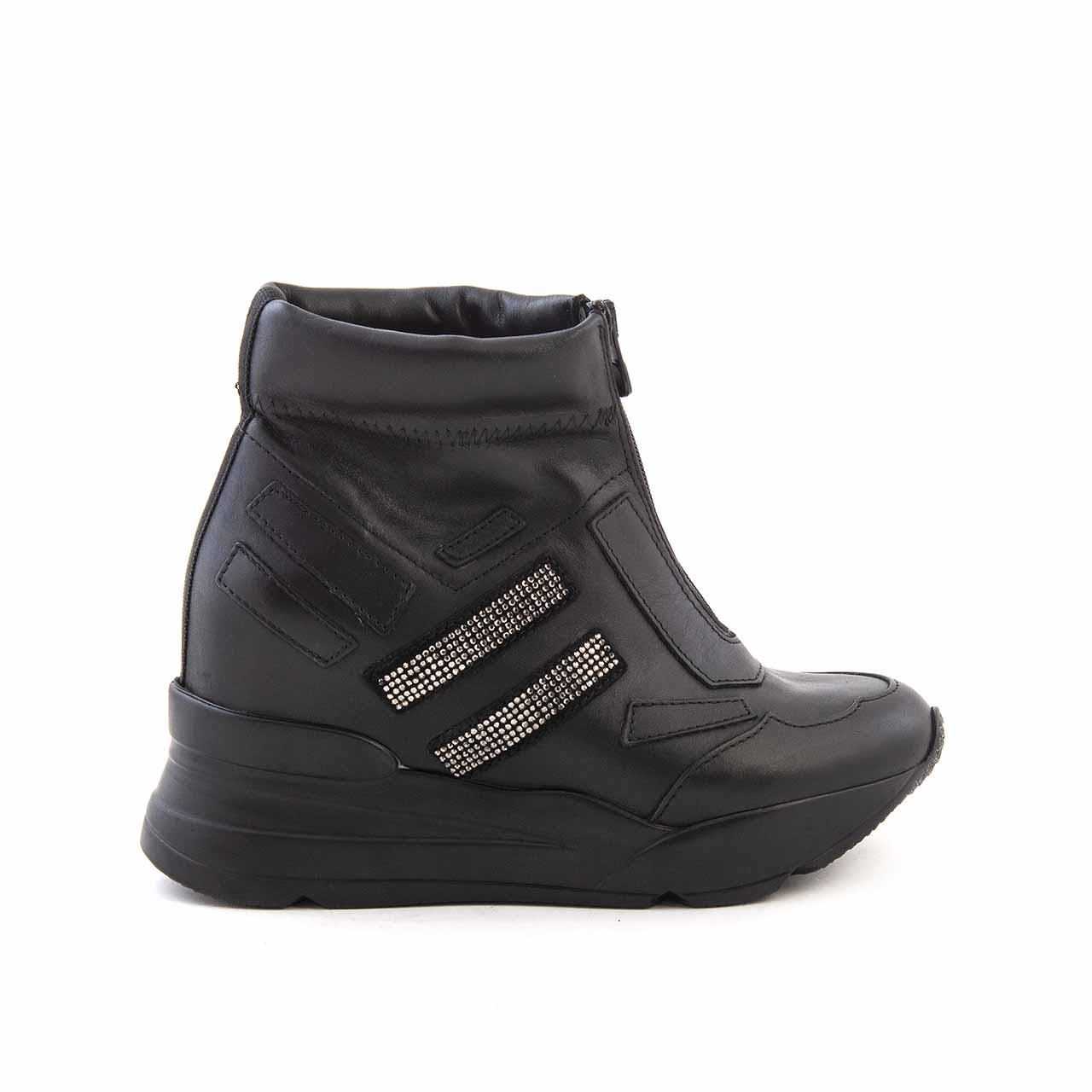 RougeRouge Women's Sports & Sneakers 8-211