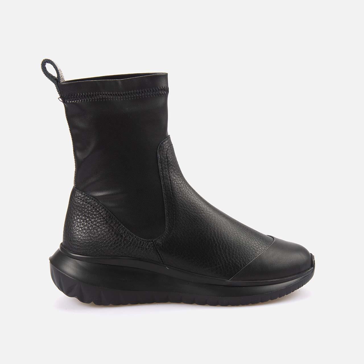 Günlük BotRougeRouge   Kadın Bot 1971