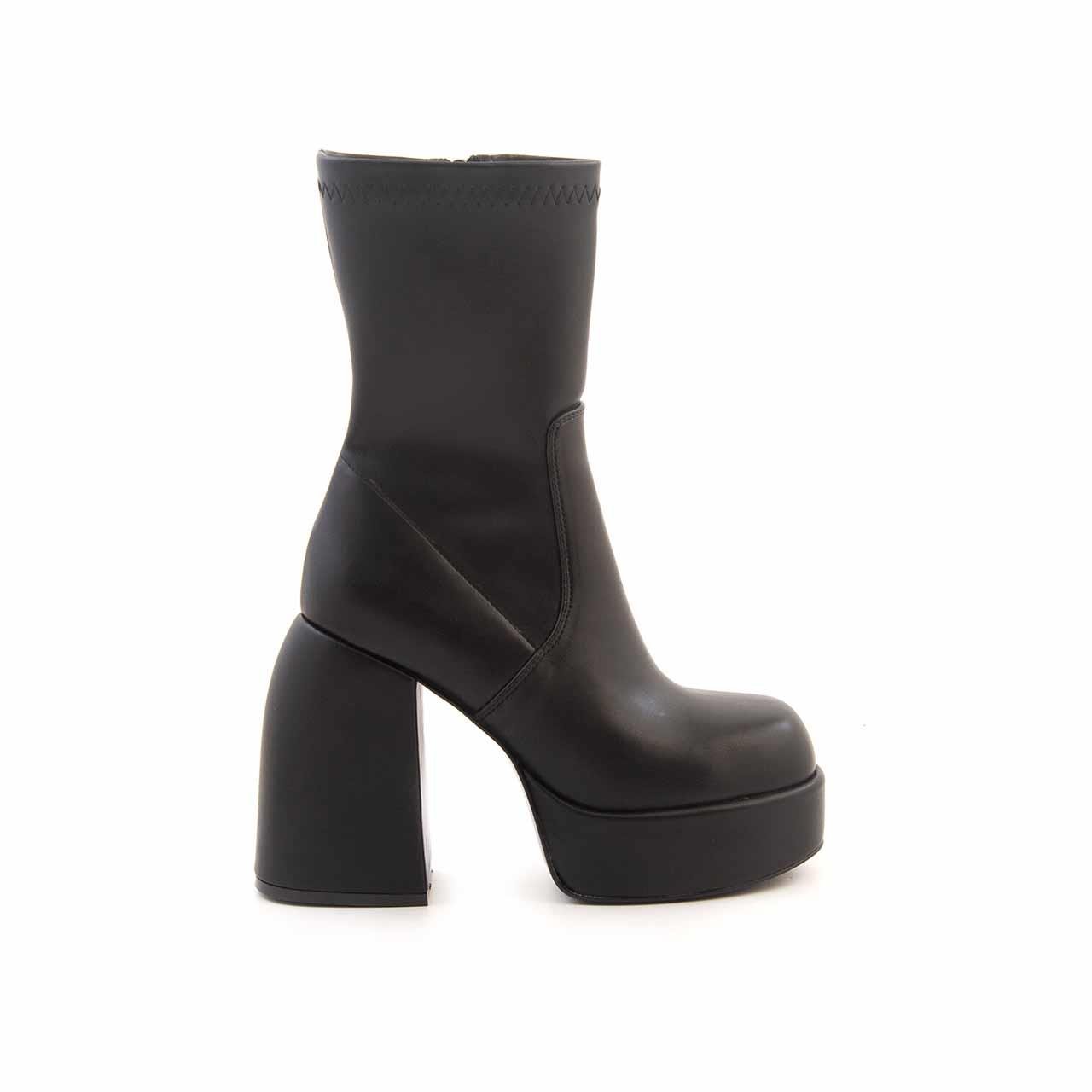 Günlük BotRougeRouge   Kadın Bot 907