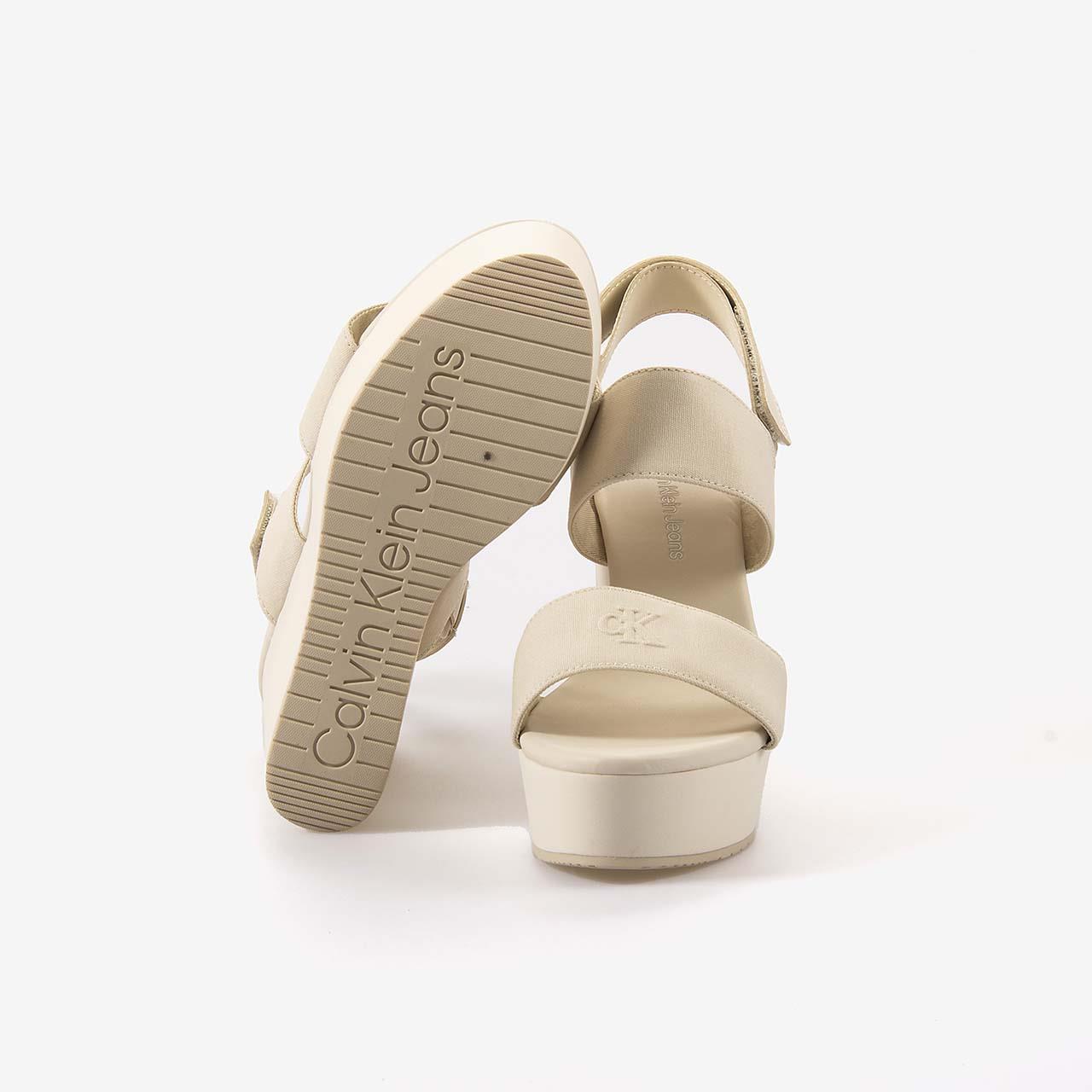 Calvin Klein Dolgu Topuk Kadın Sandalet YW0YW01790