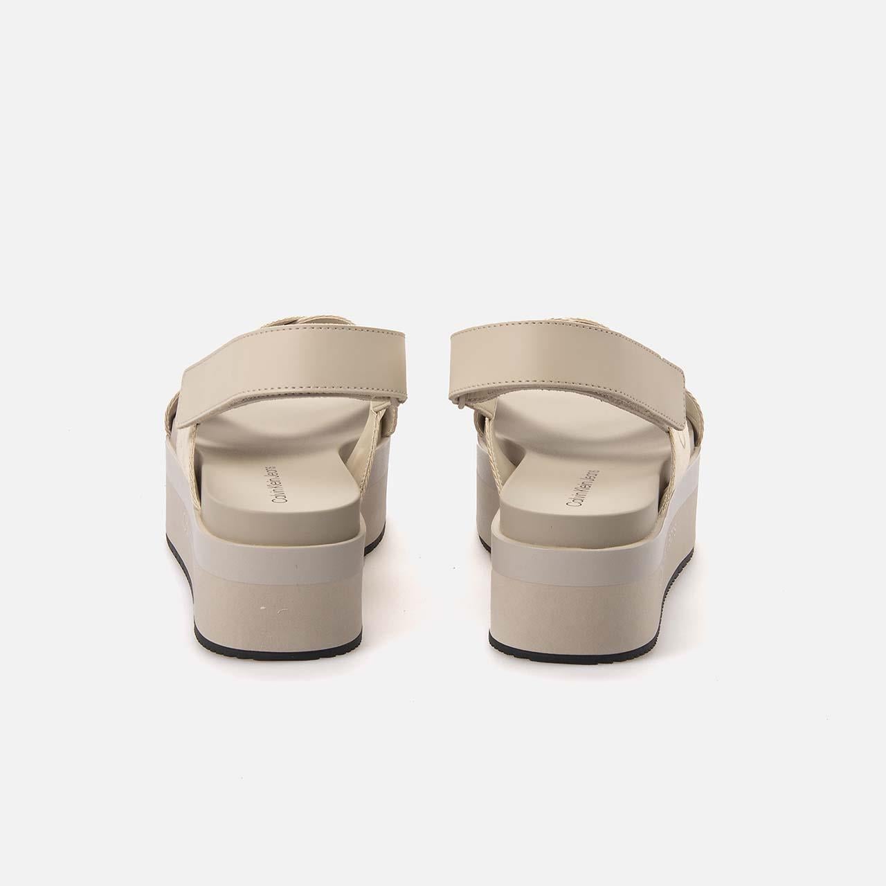 Calvin Klein Kadın Bej Sandalet 