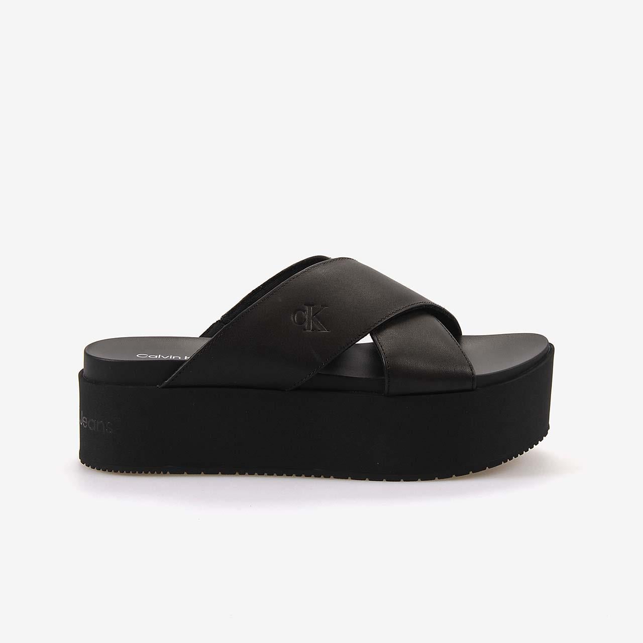 Calvin Klein Kadın Dolgu Taban Terlik YW0YW01349