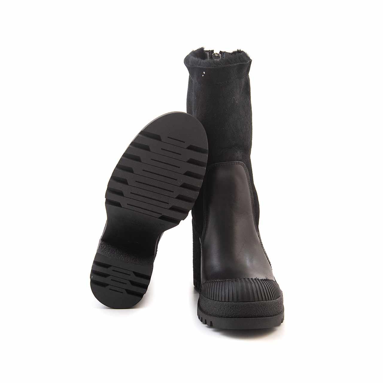 Mocassini Kadın Hakiki Deri Kauçuk Taban Siyah Günlük Bot